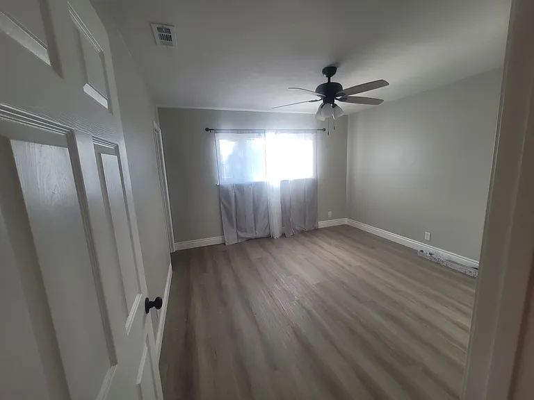 5146 N Sherman Ave — Photo 12