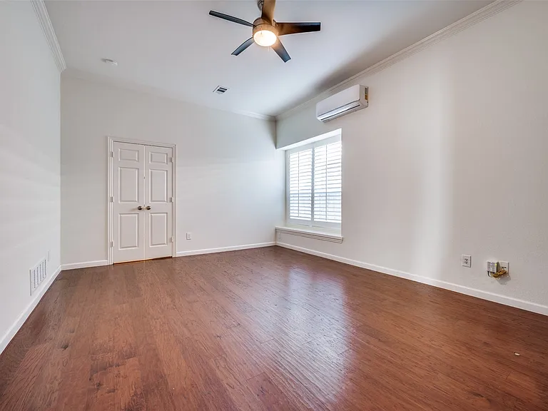 3772 Waterside Ct — Photo 13