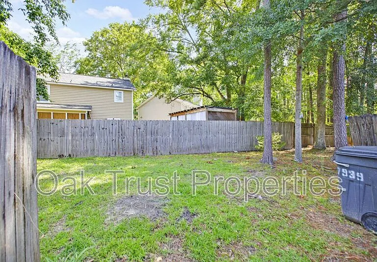 7939 Vermont Rd — Photo 30