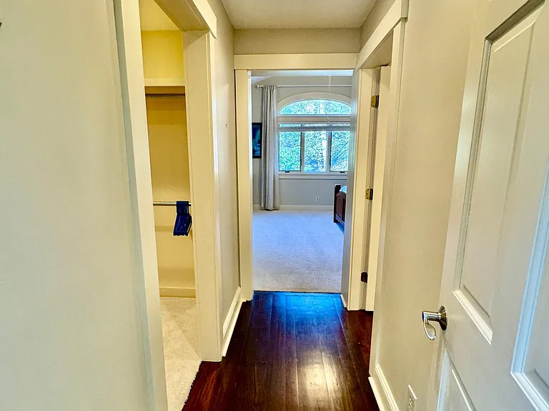315 Bayview St — Photo 27