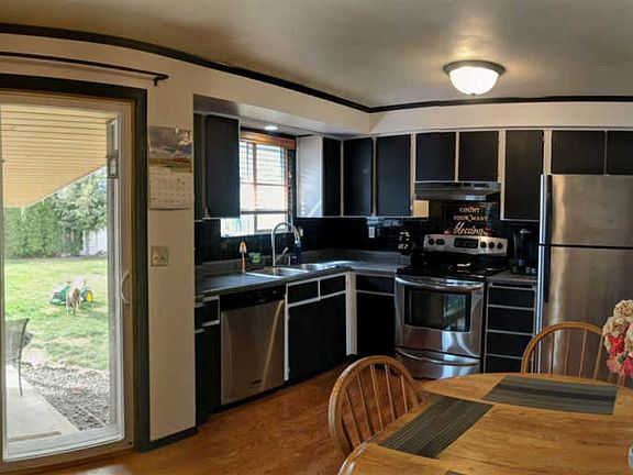 4th image of 26810 E Eastland Ave