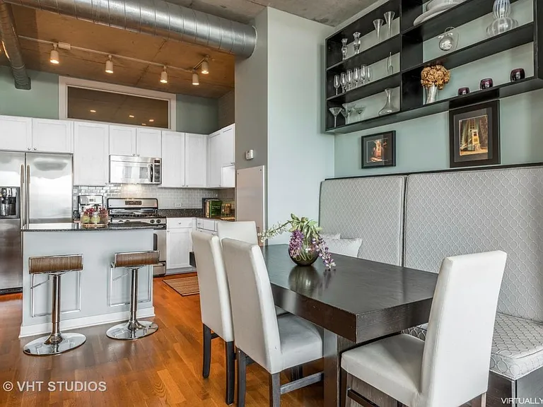 720 N Larrabee St #912 — Photo 6