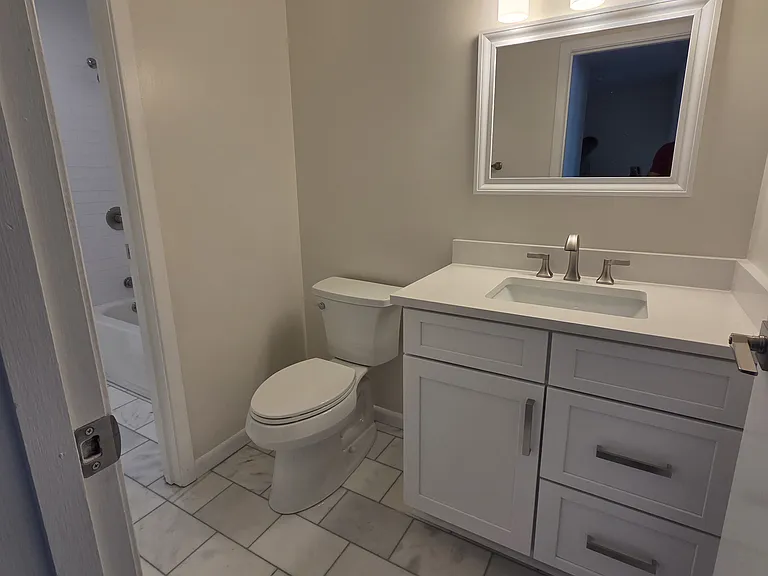 298 E North St #298 — Photo 6
