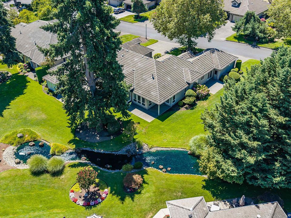 1st image of 732 Castle Pines Dr N