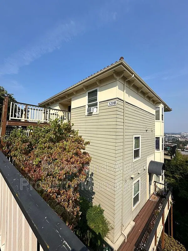 1 bed, 1.0 bath, 608 sqft, $1,895 — Photo 2