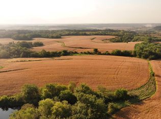 7 20th Pl, Lacona, IA 50139