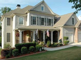 990 Creekview Bluff Way, Buford, GA 30518