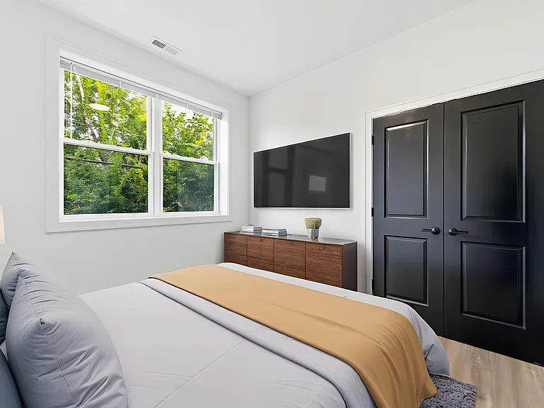 3902 S Lake Park Ave #2 — Photo 17