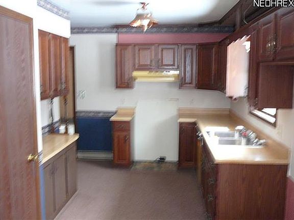 2nd image of 46572 Dogwood Cir