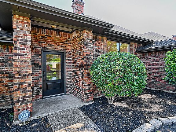 4th image of 3714 Remington Dr