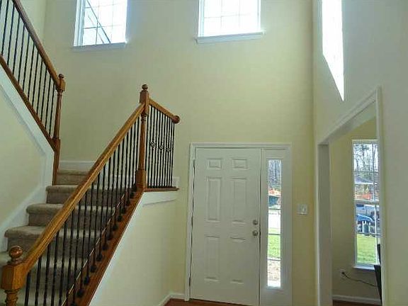 5th image of 113 Seasons Walk Ct