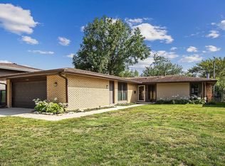 5535 155th St, Oak Forest, IL 60452