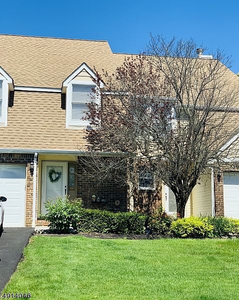 1st image of 45 Heritage Ln #605