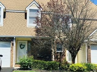45 Heritage Ln #605, Hamburg, NJ 07419