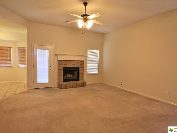 3rd image of 520 Armstrong Dr