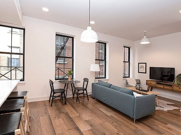4th image of 26 W 15th St #4F