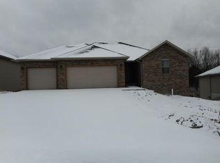 4383 N Katrina Ave, Springfield, MO 65803