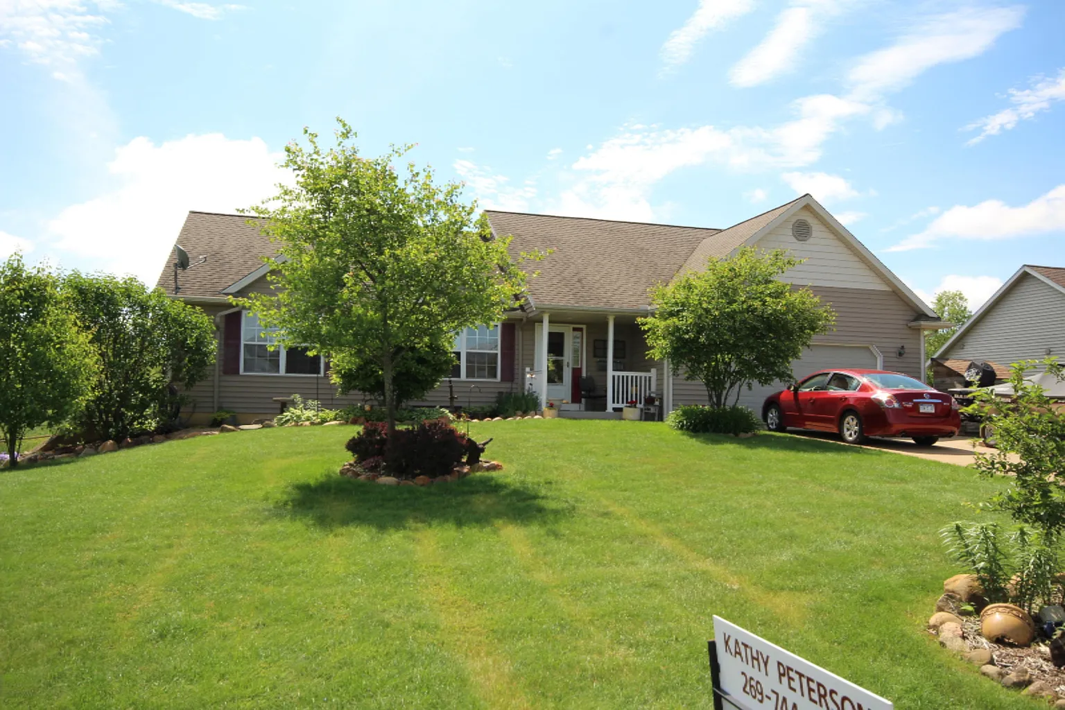 6412 Waterclover St photo 1