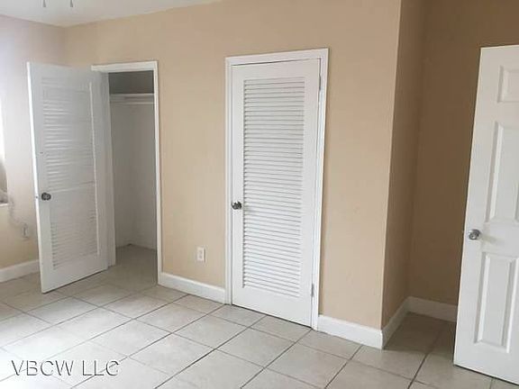 4th image of 1980 Biarritz Dr APT D