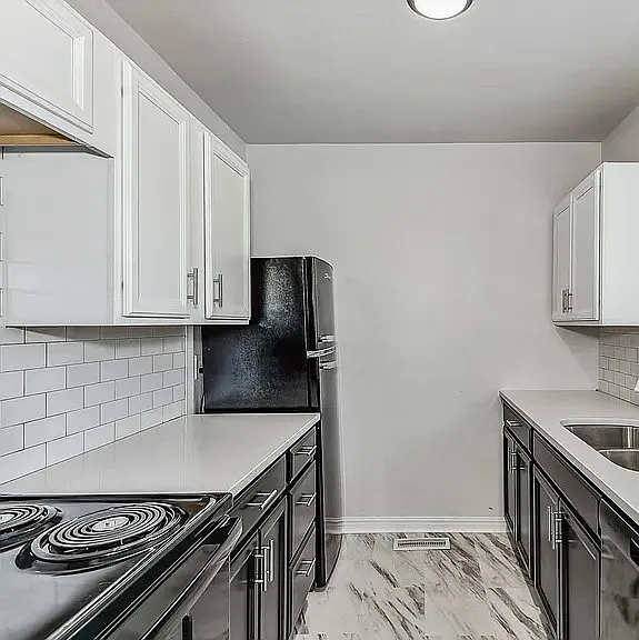 2 bed, $1,300 — Photo 4