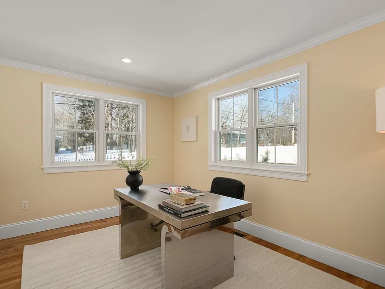 150 Country Club Rd #150 — Photo 16