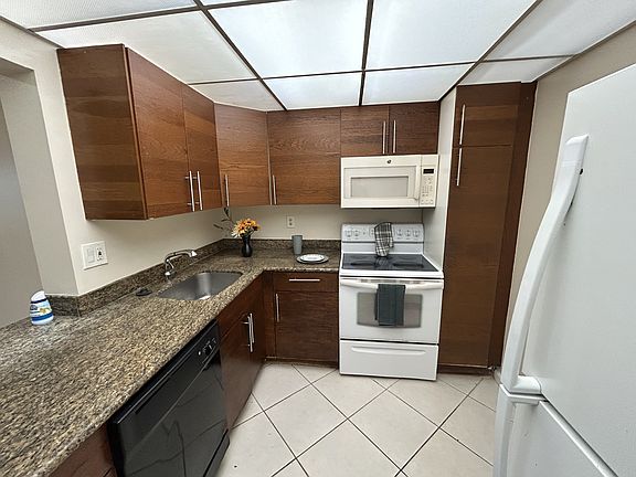 2nd image of 4354 NW 9th Ave #143