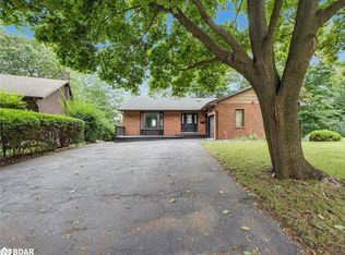 15 Westbrook Pl, Cambridge, ON N3C3J4