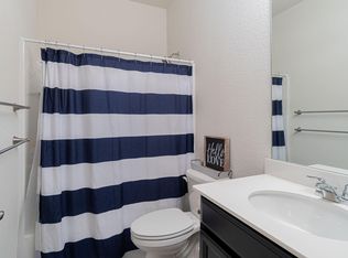 1617 Vernon Dr, Aubrey, TX 76227