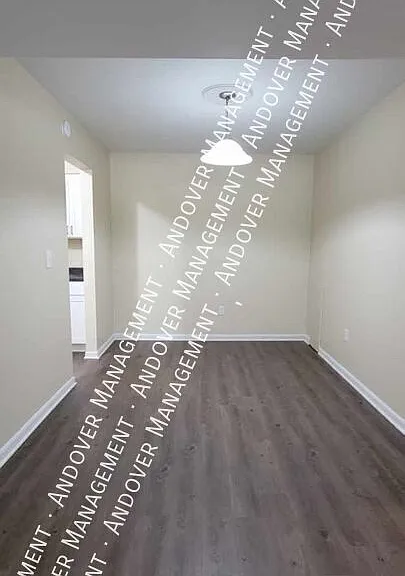 330 S Drake Rd #M-10 — Photo 6