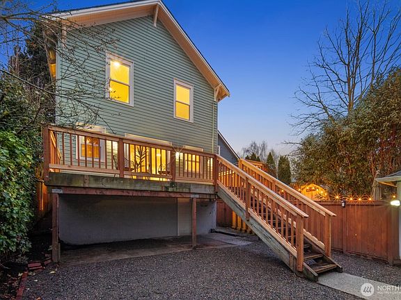 3rd image of 1121 N M Street