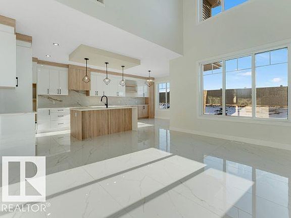5th image of 4308 36th St