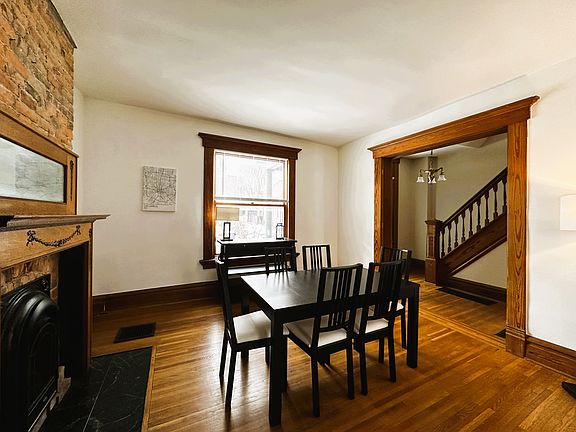 4th image of 922 Mount Pleasant Ave