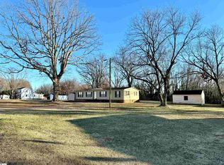 416 Apple Valley Rd, Duncan, SC 29334