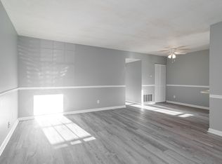 917 Colonial Park Dr, Jeffersonville, IN 47130