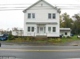 8198 E Main St APT 3, Marshall, VA 20115