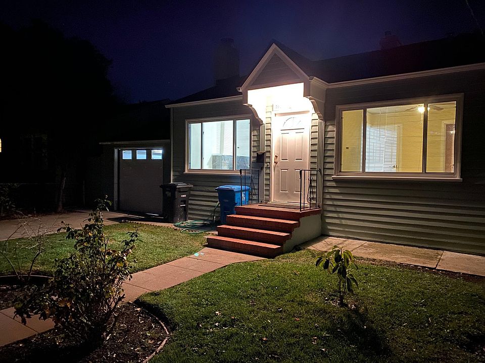 1st image of 702 10th Ave