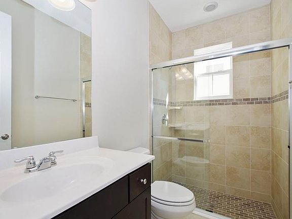 4th image of 1811 Piedmont Pl