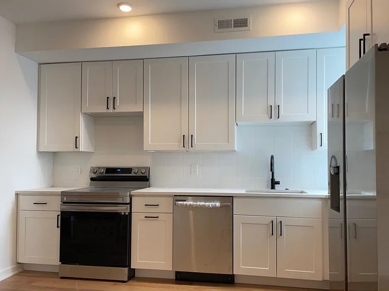 1123 S 20th St #3 — Photo 6