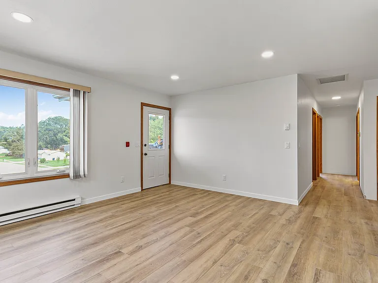 604 S Main St #3 — Photo 21