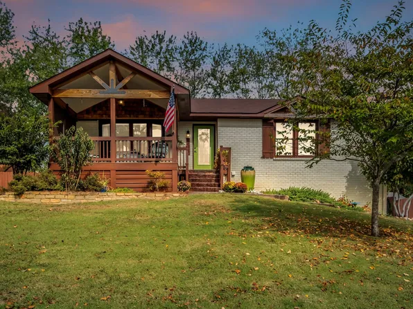 104 Valley View Ct, Hendersonville, TN 37075