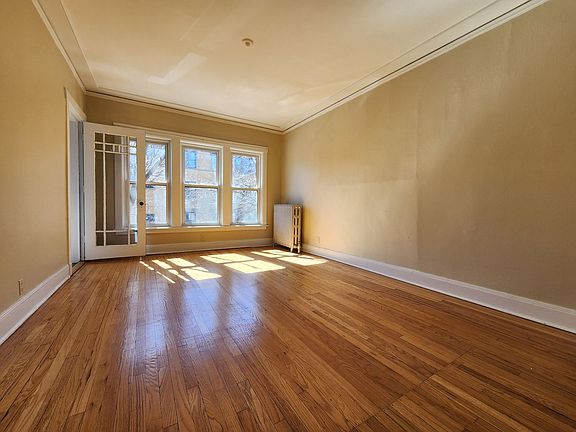 5th image of 1302 Eight W Rosemont #6306-8