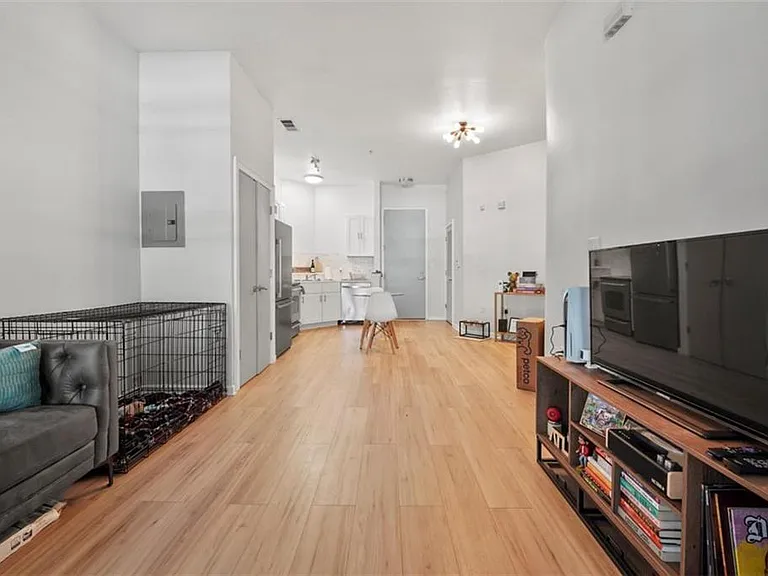 898 Oak St SW #1105 — Photo 14