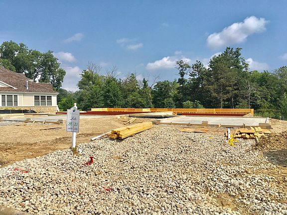 3rd image of 1691 Elderberry Ct