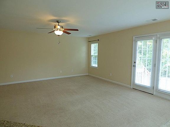 4th image of 293 Kenmore Park Dr