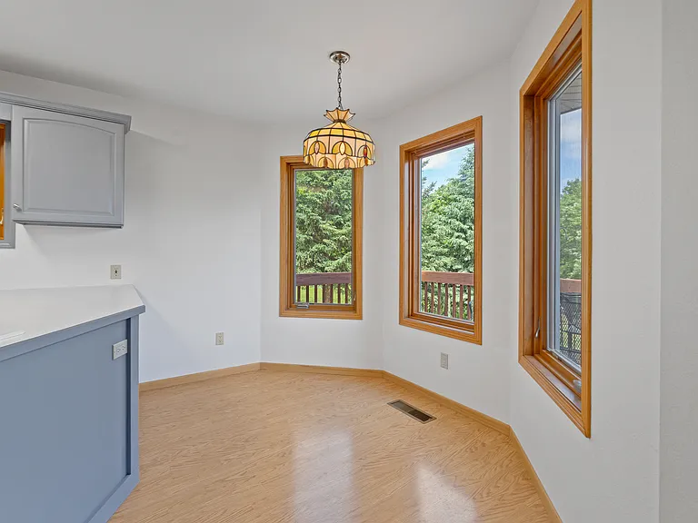 1132 Enchantment Rd — Photo 20
