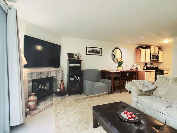 5th image of 1405 S 308th Ln #1