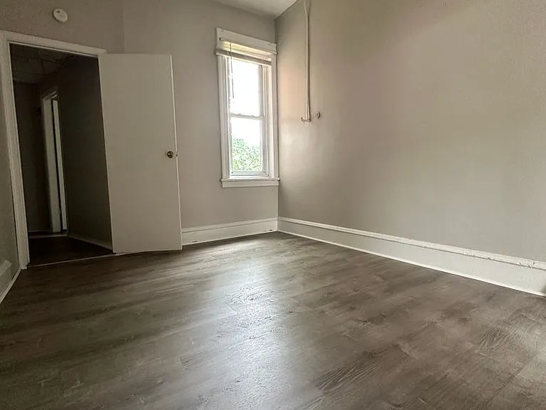 1232 West Somerset Street — Photo 18