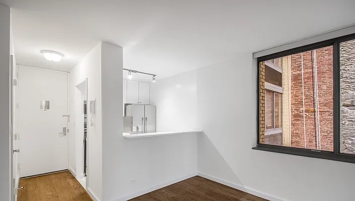 Rented by Mirador Real Estate | media 16