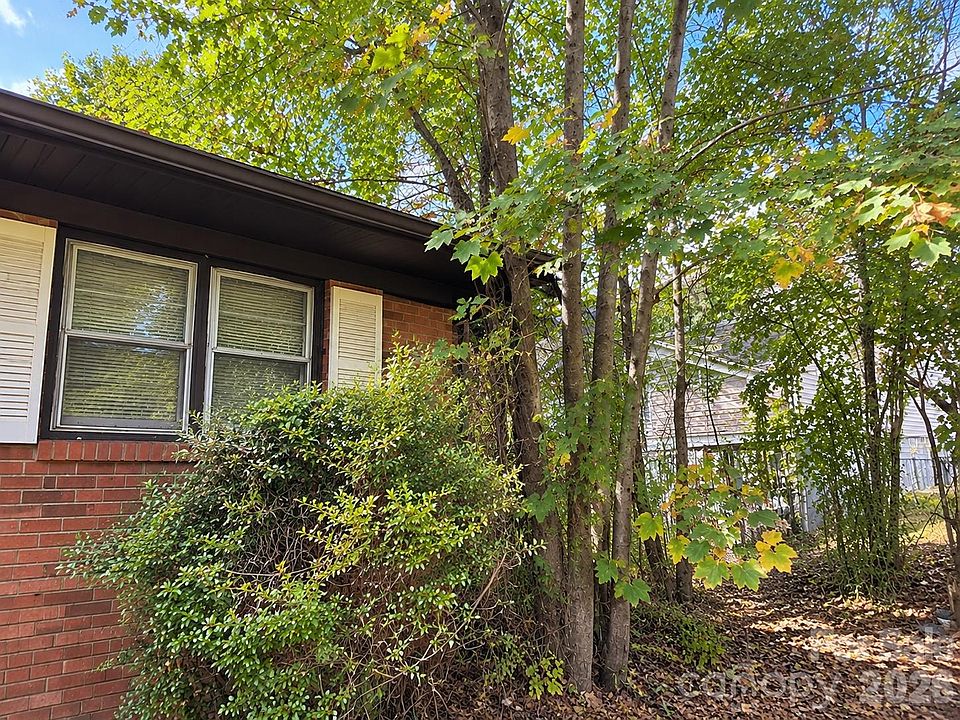 2nd image of 238 Randolph Rd