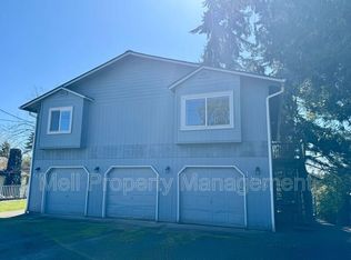 1836 Summit Dr APT 202, Shelton, WA 98584